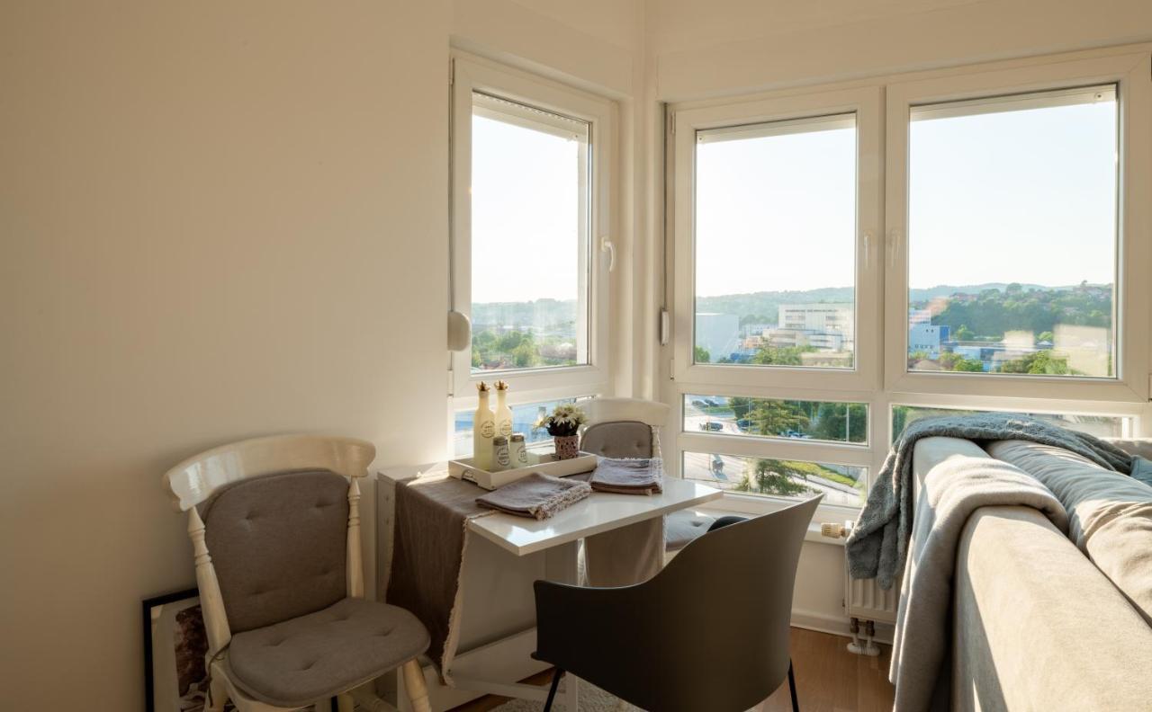 Vesta Apartment Tuzla - Across Bcc Shopping Mall Luaran gambar